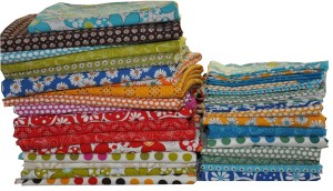 DaisiesAndDots-01-white