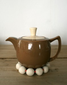 Trivet-tea-pot-425