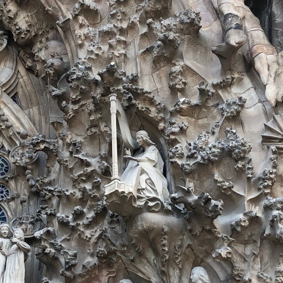 SagradaFamilia-64.jpg